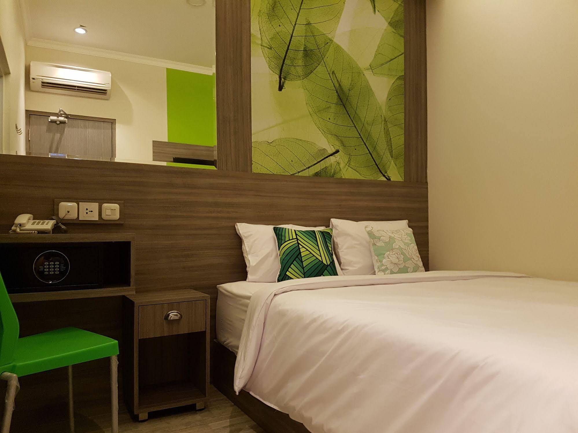 Bold Hotel Jakarta Exterior foto