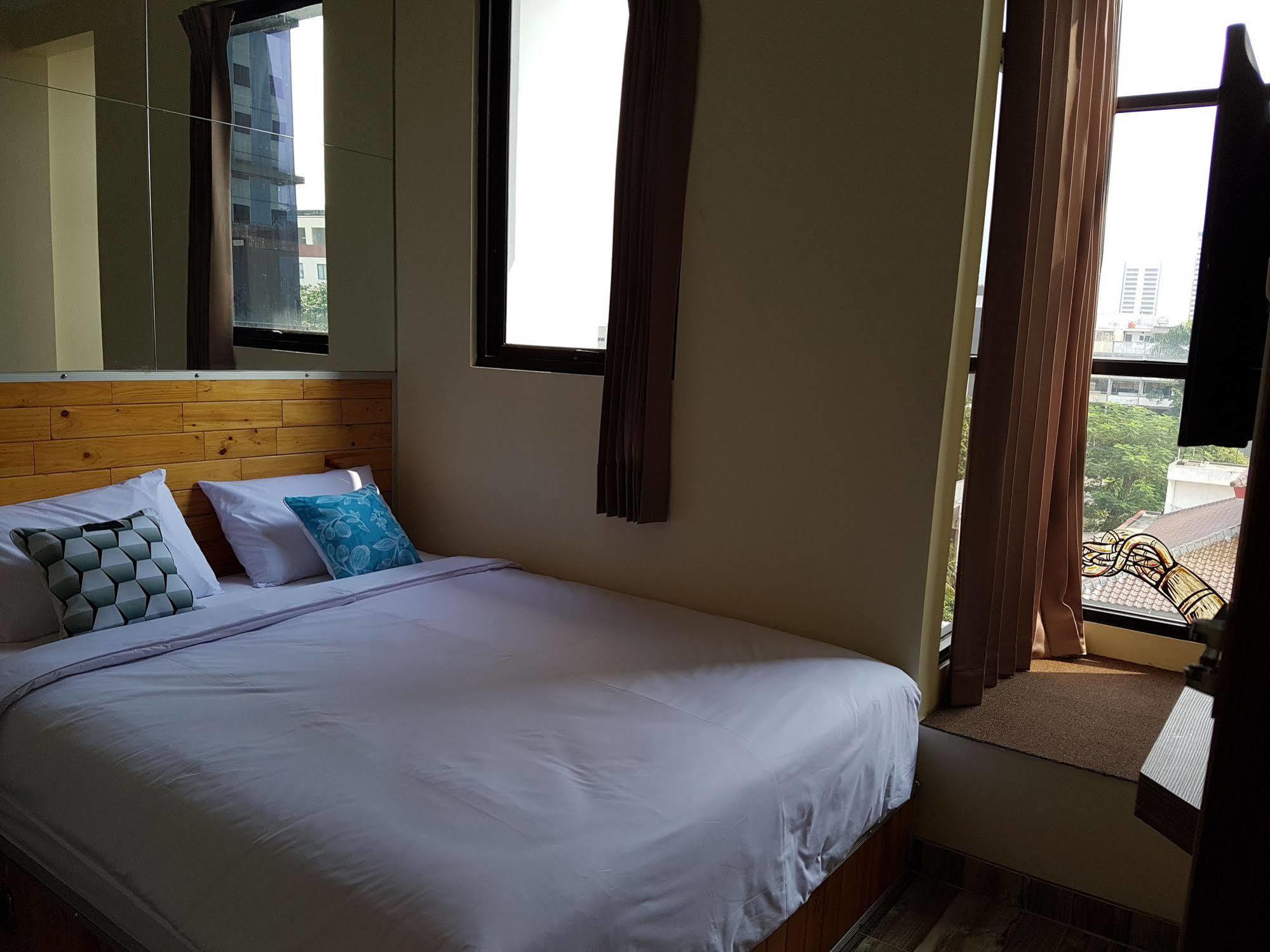 Bold Hotel Jakarta Exterior foto