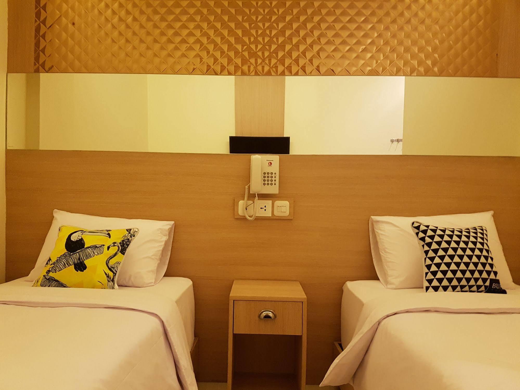 Bold Hotel Jakarta Exterior foto